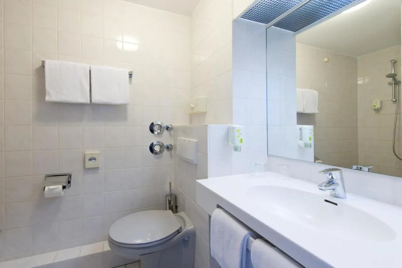 ***  Coffee Fellows Hotel Frankfurt Airport-Langen Almanya